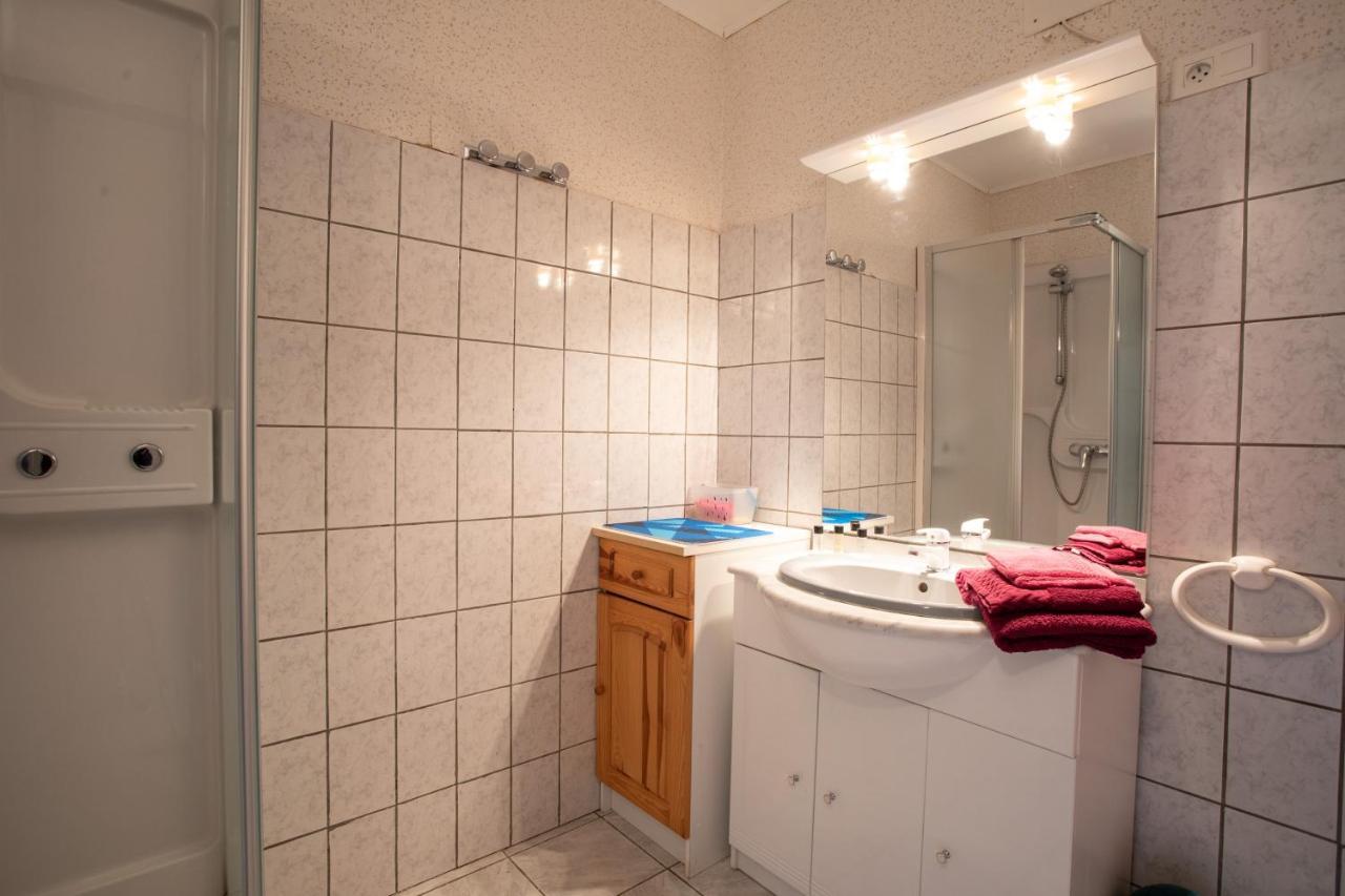 Le Mont Guillaume - 1 Chambre Terrasse Et Jardin Apartment Saint-André-dʼEmbrun Екстериор снимка
