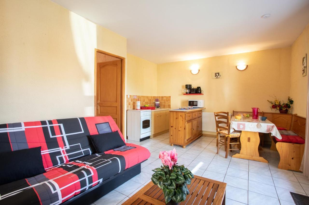 Le Mont Guillaume - 1 Chambre Terrasse Et Jardin Apartment Saint-André-dʼEmbrun Екстериор снимка