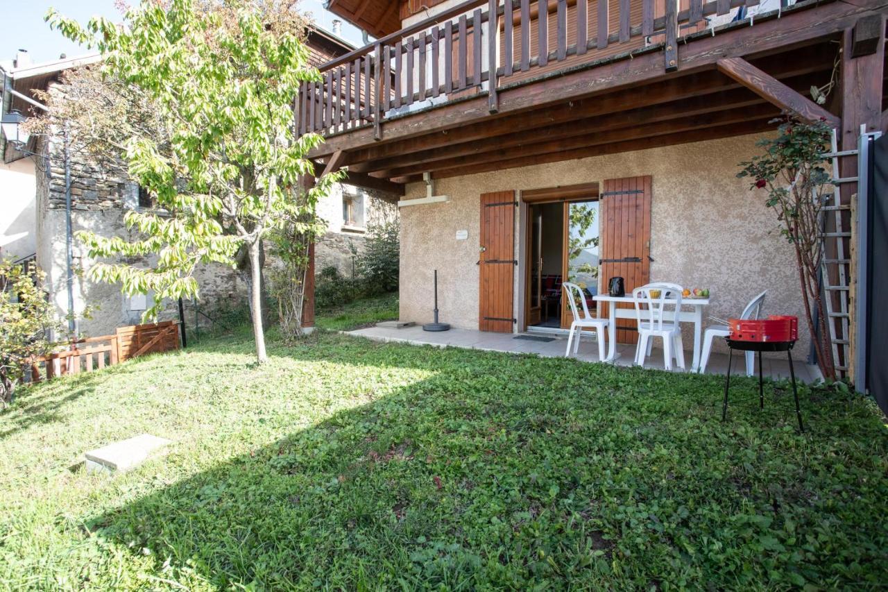 Le Mont Guillaume - 1 Chambre Terrasse Et Jardin Apartment Saint-André-dʼEmbrun Екстериор снимка