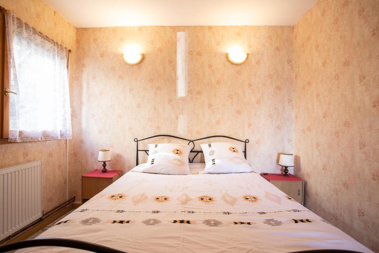 Le Mont Guillaume - 1 Chambre Terrasse Et Jardin Apartment Saint-André-dʼEmbrun Екстериор снимка